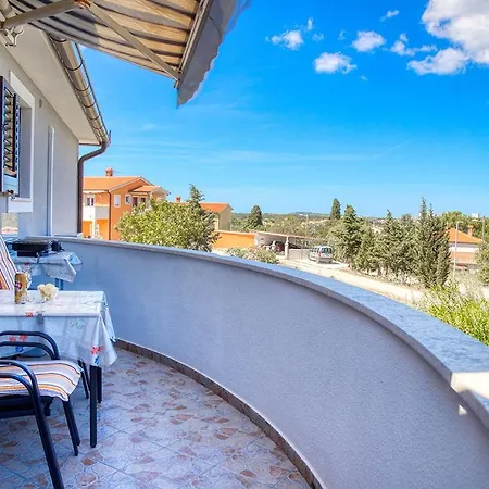 Nela Apartment Vinkuran