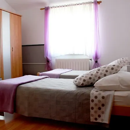 Apartment Nela *