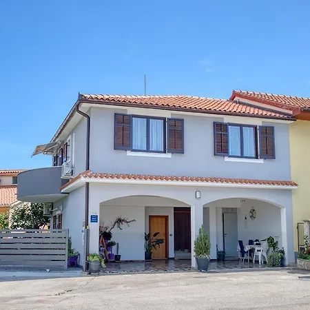 Apartament Nela